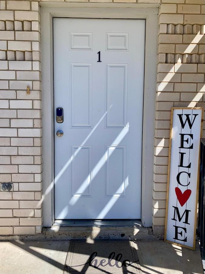 Contemporary 2-Bedroom Rental Unit イーグル・パス エクステリア 写真